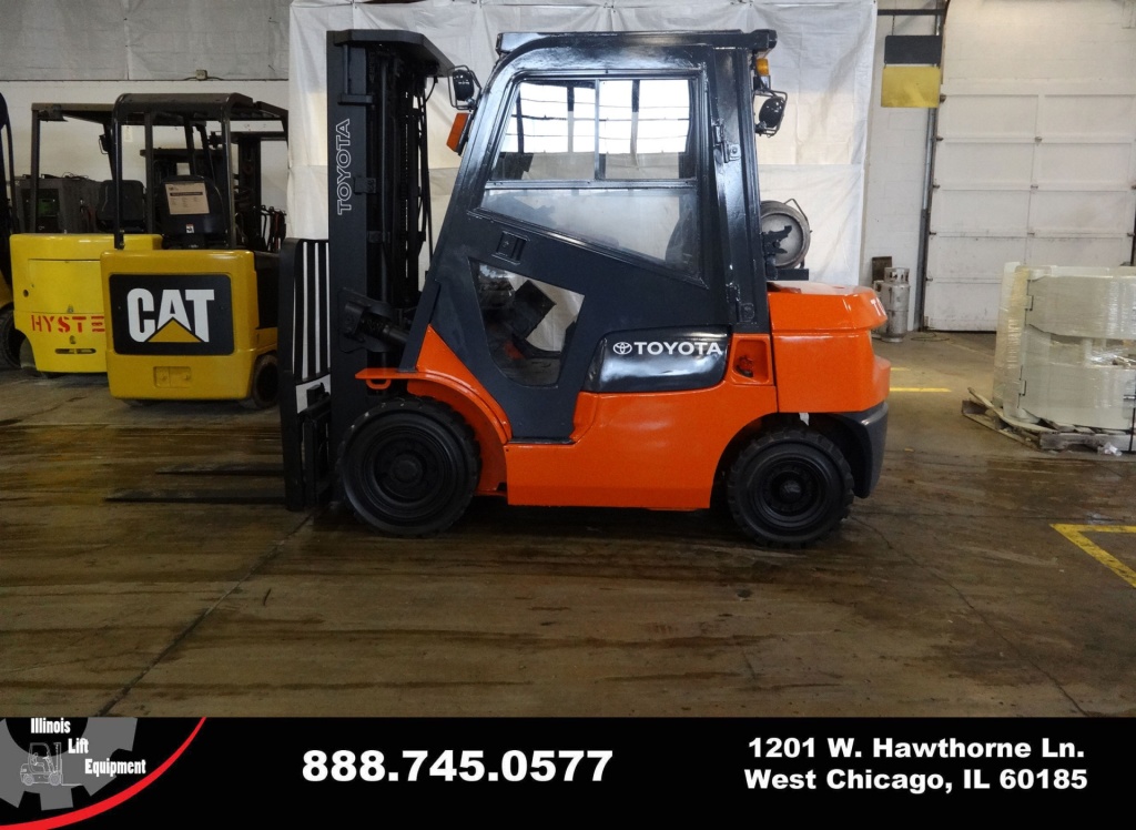  2005 Toyota 7FGU25 Forklift on Sale in Michigan