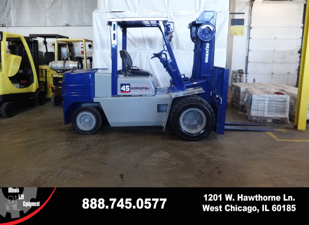 2000 Komatsu FD45T-5 Forklift on Sale in Michigan