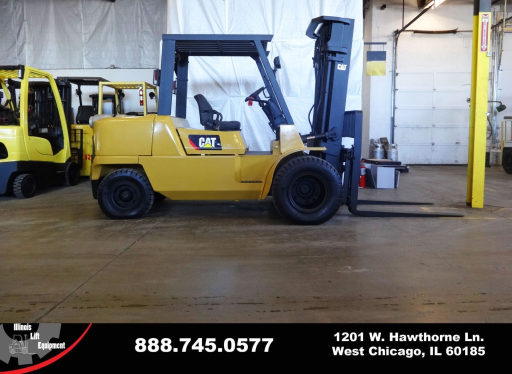 2002 Caterpillar DP50K Forklift on Sale in Michigan