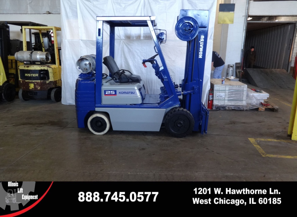 Komatsu FG25ST-11 Forklift on Sale in Michigan