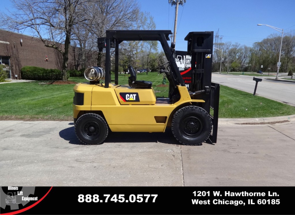 1997 Caterpillar GP40 Forklift on Sale in Michigan