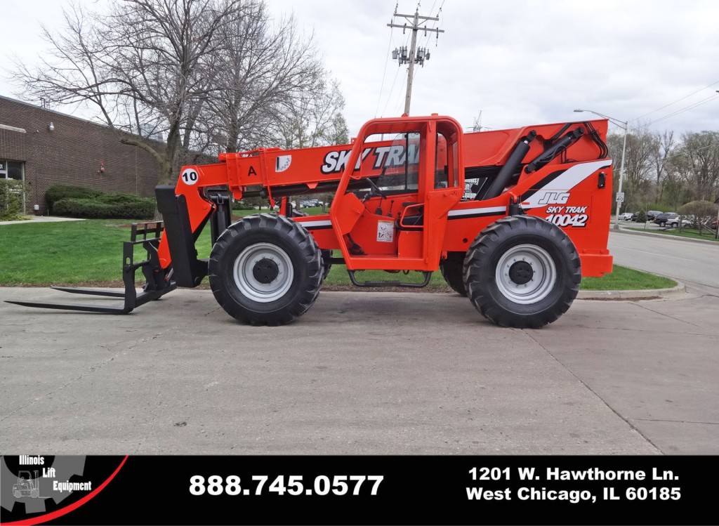 2006 SKYTRAK 10042 TELEHANDLER ON SALE IN MICHIGAN