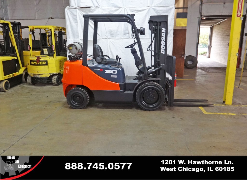 2009 Doosan G30E-5 Forklift on Sale in Michigan