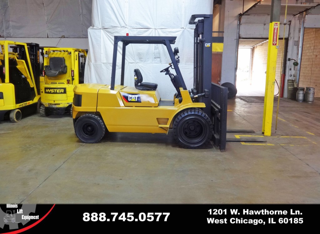 2000 Caterpillar DP45 Forklift On Sale in Michigan