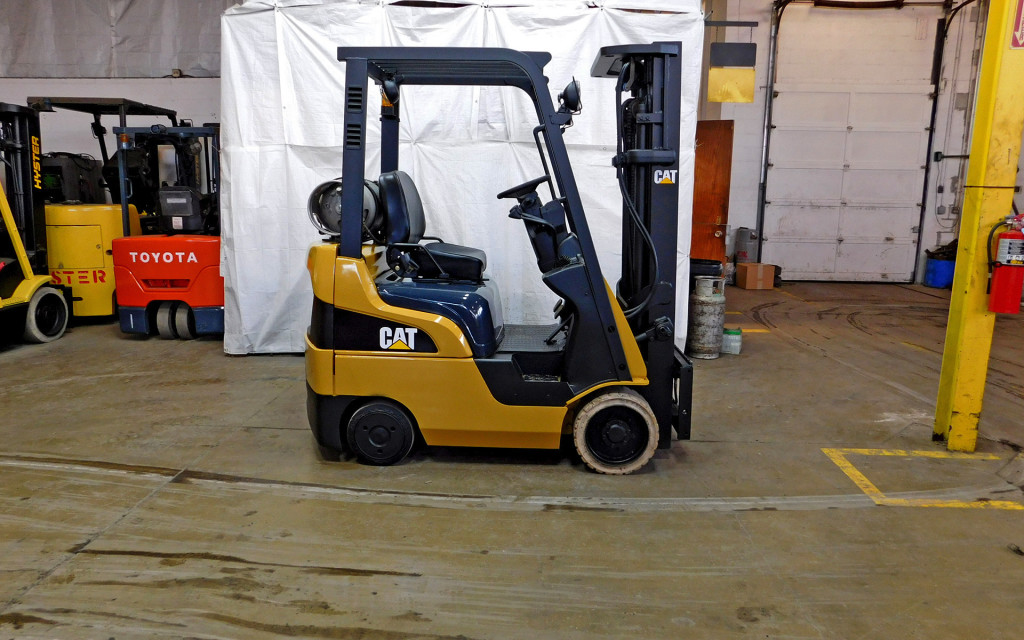 2006 Caterpillar C3000 Forklift on Sale in Michigan