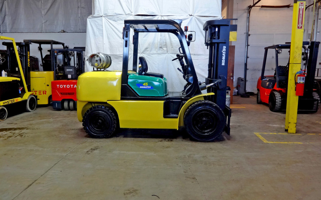  2005 Komatsu FG45T-8 Forklift on Sale in Michigan