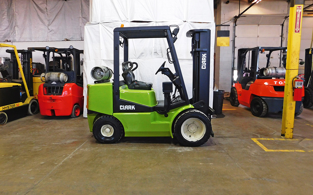  2000 Clark CGP30 Forklift on Sale in Michigan