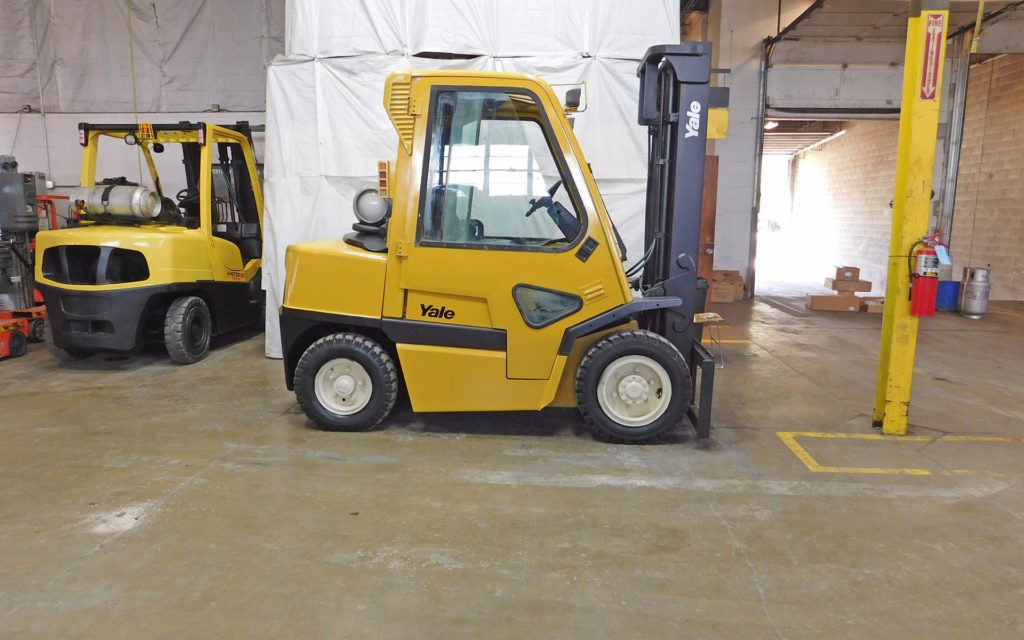  1999 Yale GLP090 Forklift on Sale in Michigan