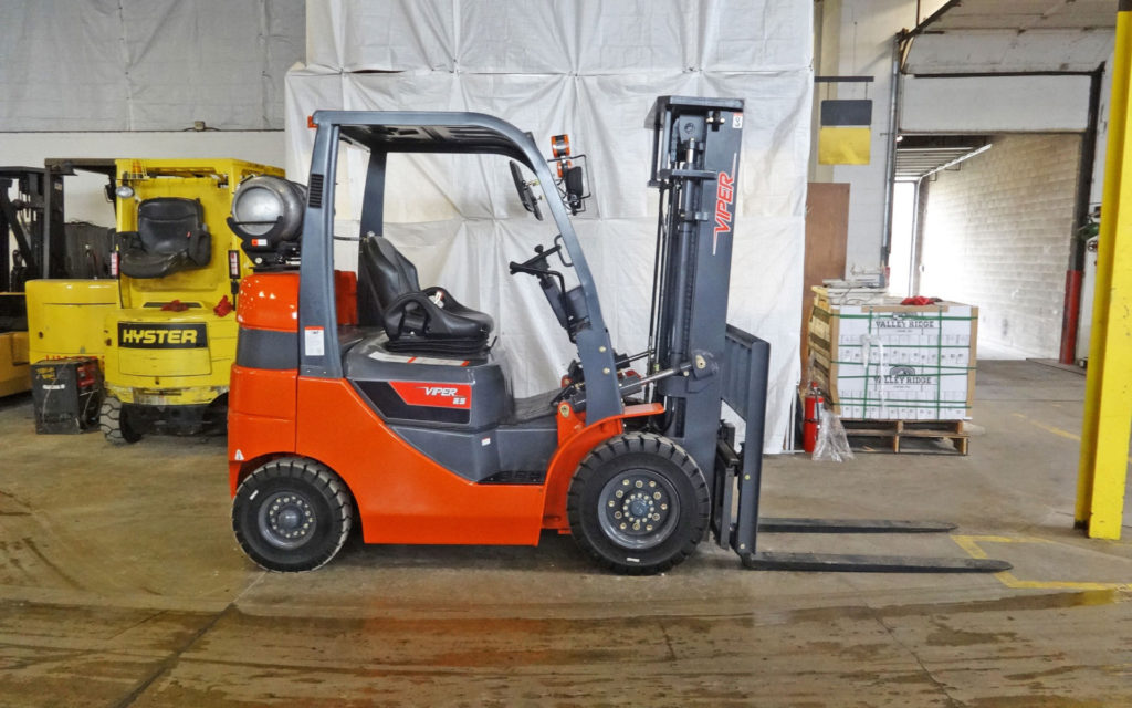  2016 Viper FY25BCS Forklift on Sale in Michigan