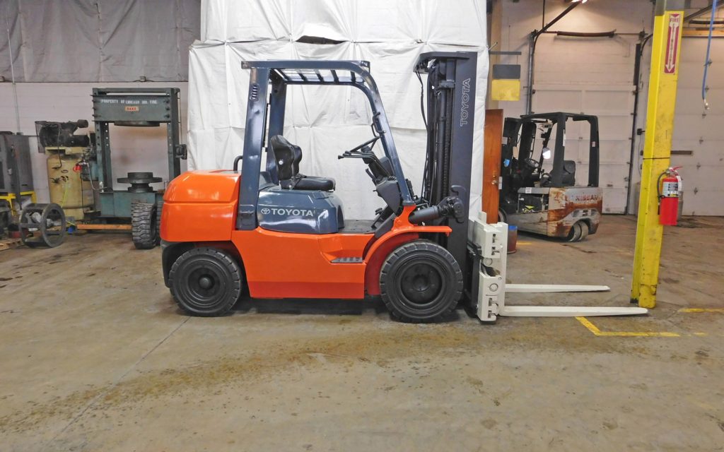  2012 Toyota 7FDU35 Forklift On Sale in Michigan