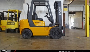 2006 Hyundai HDF30-5 Forklift on Sale in Michigan