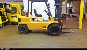 1998 Caterpillar GP40 Forklift on Sale in Michigan