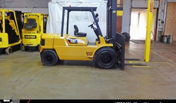 2000 Caterpillar DP45 Forklift On Sale in Michigan