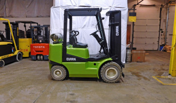 2000 Clark CGP25 Forklift on Sale in Michigan