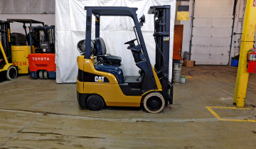 2006 Caterpillar C3000 Forklift on Sale in Michigan