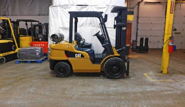 2008 Caterpillar P7000 Forklift on Sale in Michigan