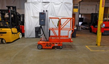 2000 JLG 15SP PErsonal Lift on Sale in Michigan