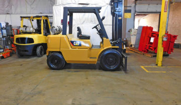 2004 Caterpillar GP40K Forklift on Sale in Michigan